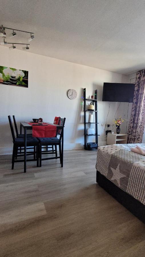 King Apartament 1 Mit Netflix Apartment Санкт Енглмар Екстериор снимка