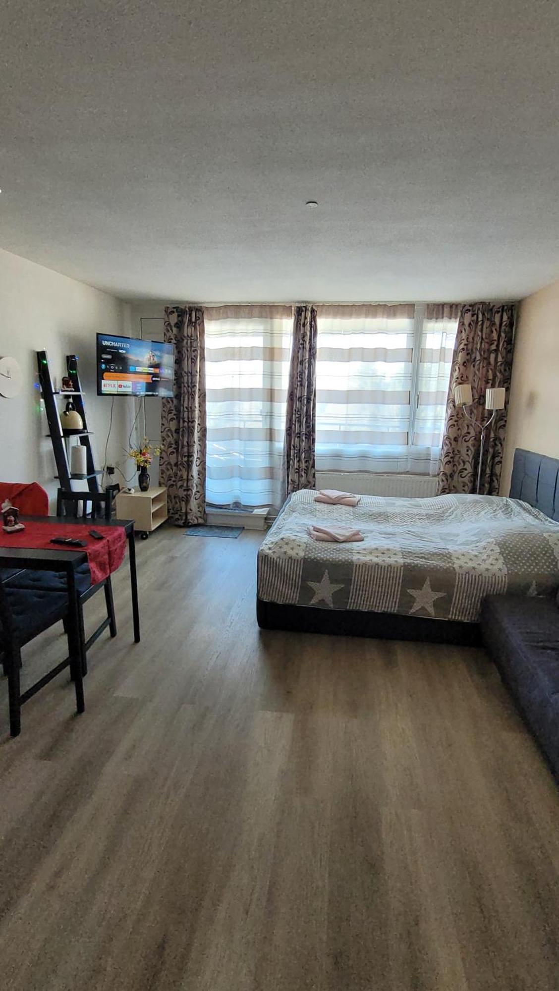 King Apartament 1 Mit Netflix Apartment Санкт Енглмар Екстериор снимка